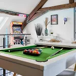 Gameclub - Les Demeures D'adrien Appartement